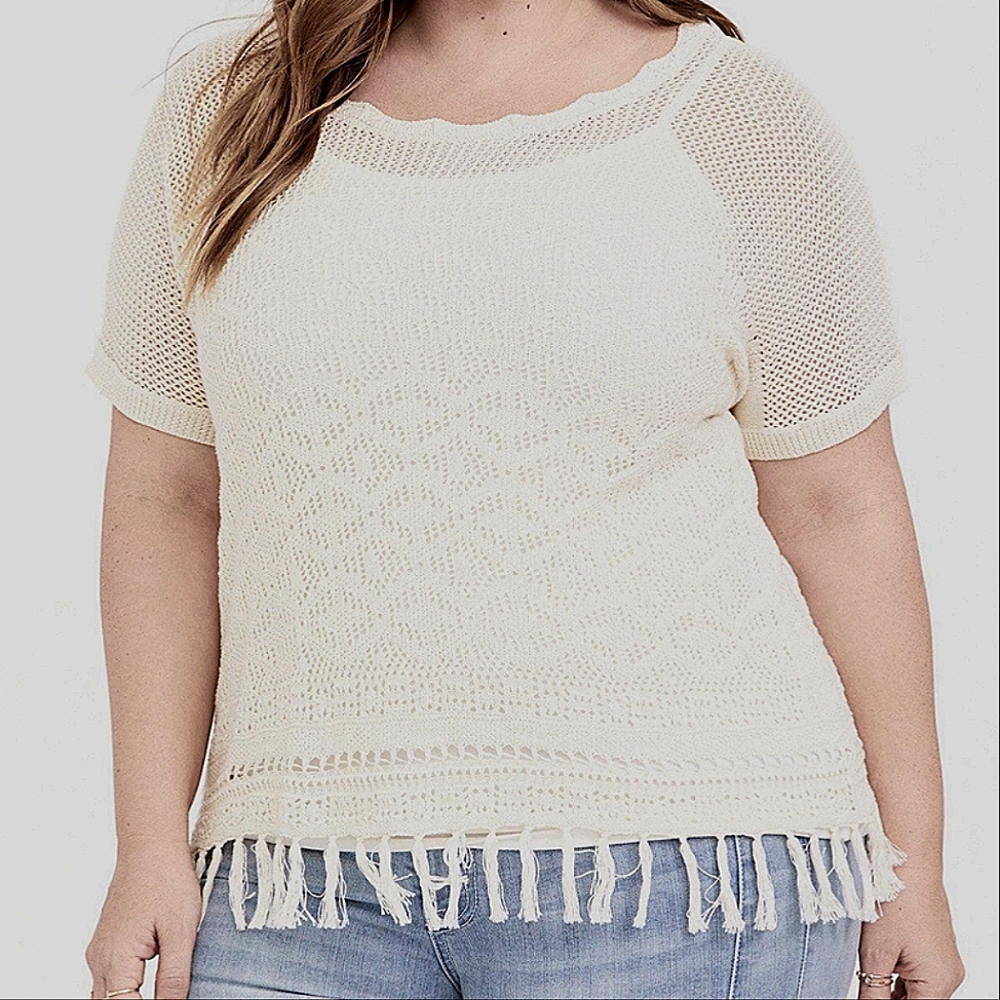 Torrid Open Crochet Knit Short Sleeve Boxy Sweater Top, Fringe/Tassle Hem, EUC!